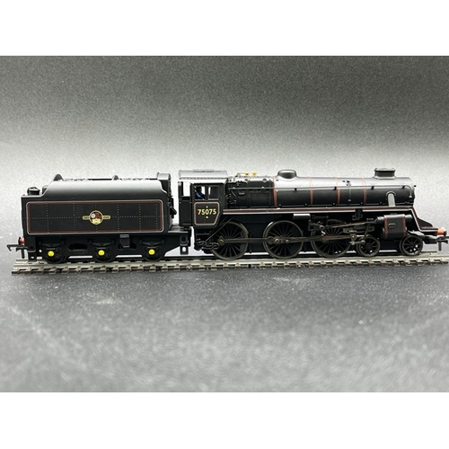 300 - Bachmann Branchline 31-105A Standard Class 4MT 4-6-0 75075 with BR1B tender & double chimney in BR l... 