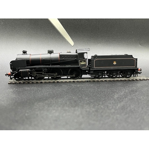 305 - Bachmann Branchline 32-152 Class N 2-6-0 31813 in BR black with early crest - Tested Runner
(400g)
L... 