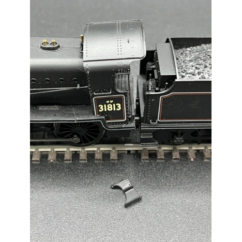 305 - Bachmann Branchline 32-152 Class N 2-6-0 31813 in BR black with early crest - Tested Runner
(400g)
L... 