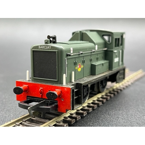 307 - Two Hornby OO gauge 0-4-0 Shunter locomotives - both Tested Runners
(500g)
Hornby R2188 Class 06 Shu... 