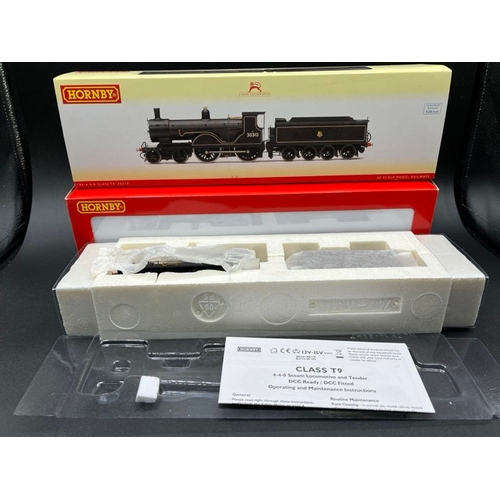 311 - Hornby R2713 Class T9 'Greyhound' 4-4-0 30310 in BR black with early emblem - Not Tested 'As New'
(4... 