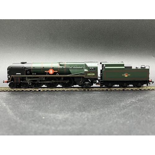 312 - Hornby R2169 Rebuilt Merchant Navy Class 4-6-2 35028 'Clan Line' in BR green - Tested Runner
(600g)
... 