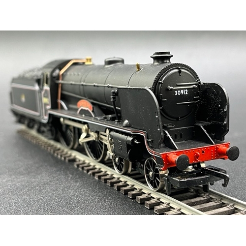 317 - Hornby R2079 Class V Schools 4-4-0 30912 