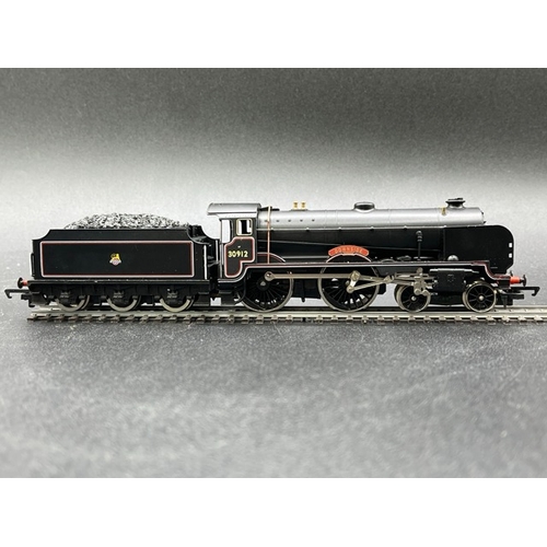 317 - Hornby R2079 Class V Schools 4-4-0 30912 