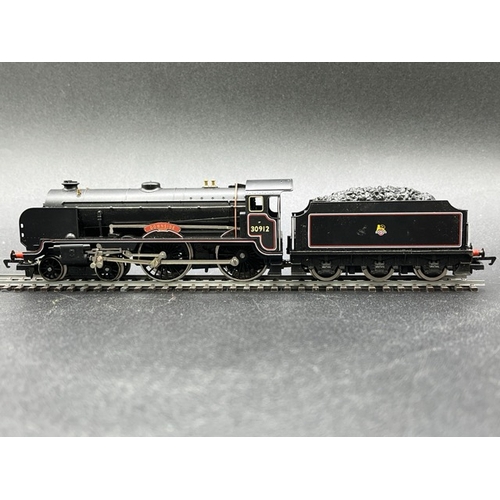 317 - Hornby R2079 Class V Schools 4-4-0 30912 