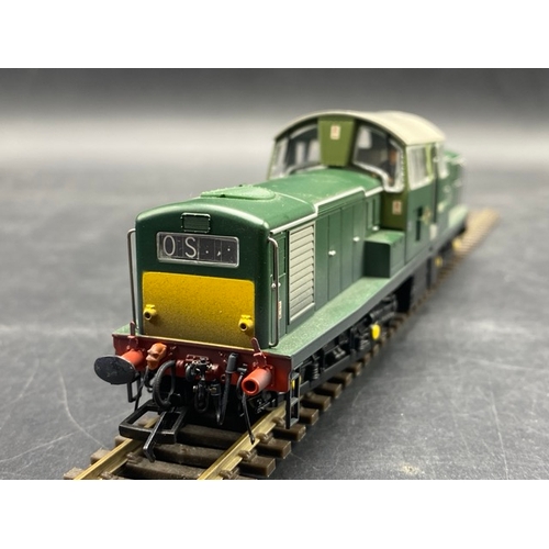 321 - Heljan 17981 Class 17 D8599 in BR green with small yellow panels - weathered - Tested Runner
(600g)