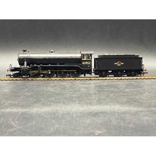 323 - Heljan 6603913 Class O2/3 Tango 2-8-0 63952 in BR black with late crest with stepped tender - Tested... 