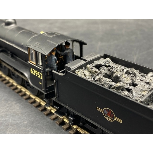 323 - Heljan 6603913 Class O2/3 Tango 2-8-0 63952 in BR black with late crest with stepped tender - Tested... 