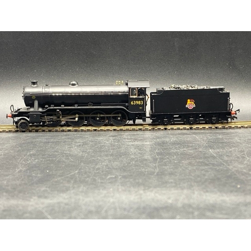 324 - Heljan 6603921 Class O2/4 Tango 2-8-0 63983 in BR black with early emblem with flush tender - Tested... 