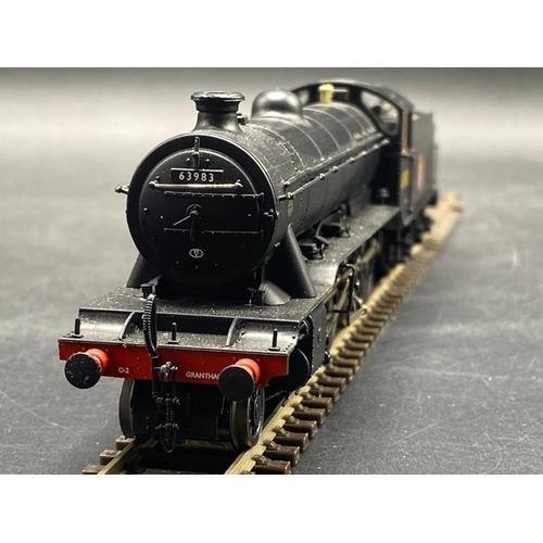 324 - Heljan 6603921 Class O2/4 Tango 2-8-0 63983 in BR black with early emblem with flush tender - Tested... 