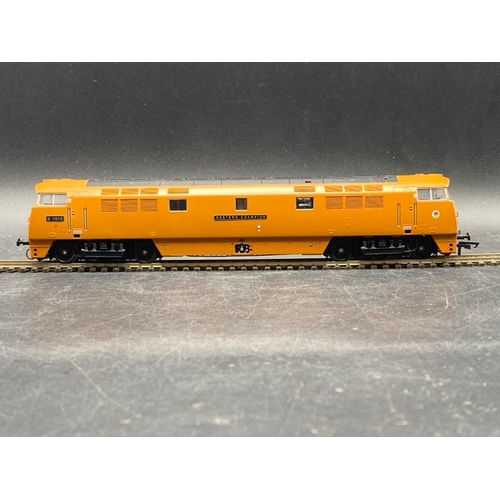 327 - Dapol OO gauge 4D-D1015 Class 52 D1015 'Western Champion' in BR Golden Ochre - Limited Edition of 30... 