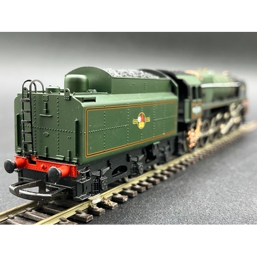 328 - Two OO gauge Boxed Hornby Margate Steam locomotives - Tested Runners
(750g)
Hornby R303 9F Class 9F ... 