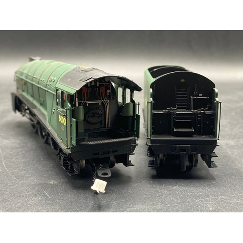 331 - Hornby R3255 Class A4 4-6-2 60008 