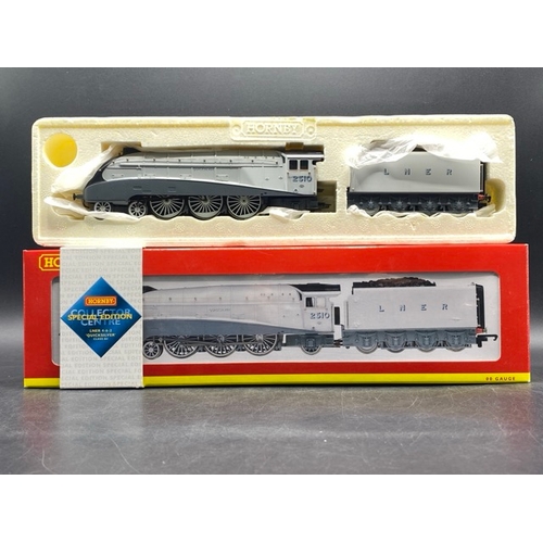 334 - Hornby R2246 Class A4 4-6-2 2510 'Quicksilver' in LNER Silver - limited edition for Hornby Collector... 