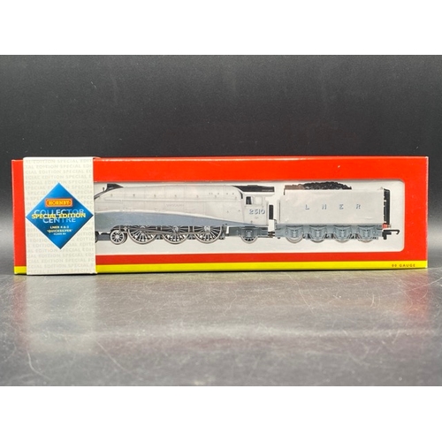 334 - Hornby R2246 Class A4 4-6-2 2510 'Quicksilver' in LNER Silver - limited edition for Hornby Collector... 