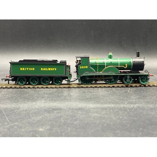 336 - Hornby R2889 Class T9 Greyhound 4-4-0 30119 in SR Lined Bulleid Green as per Royal Train duty. Colle... 