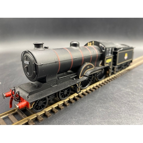 338 - Hornby R3234 Class D16/3 'Claud Hamilton' 4-4-0 62530 in BR Black with early emblem - Tested Runner
... 