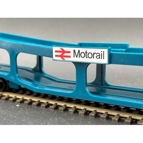 98 - Triang Hornby R.666 Articulated Car Carrier with detachable bogie and 16 Minix cars, with original a... 