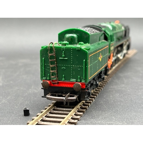 103 - Triang R861 BR 2-10-0 Locomotive 'Evening Star' 92220 in gloss Green livery - Tested Runner
(750g)
T... 