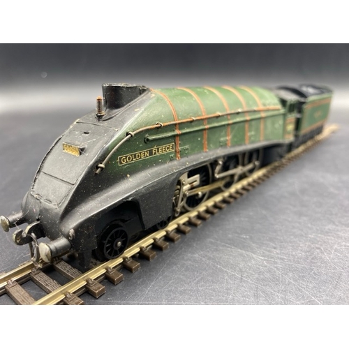 87 - Dublo 2211 Class A4 4-6-2 'Golden Fleece' 60030 in BR Green - Tested Runner
(700g)