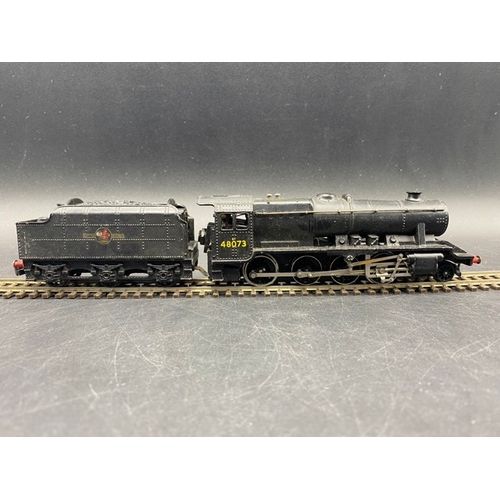 88 - Dublo 2224 Class 8F 2-8-0 48073 in BR black with late crest - Tested Runner
(900g)