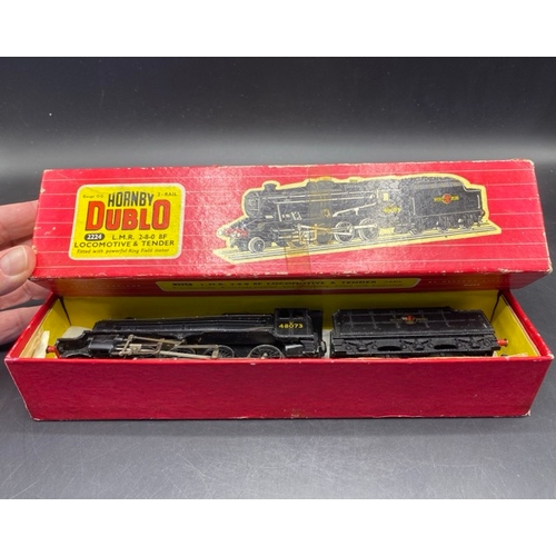 88 - Dublo 2224 Class 8F 2-8-0 48073 in BR black with late crest - Tested Runner
(900g)