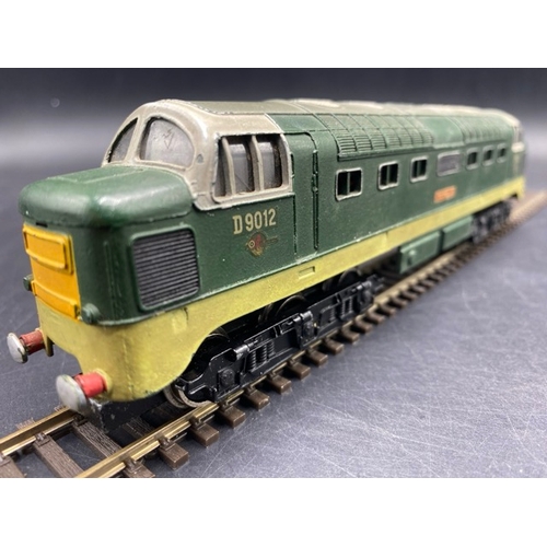 89 - Dublo 2232 Class 55 Deltic in BR Green Crepello D9012 - Non Runner
(700g)