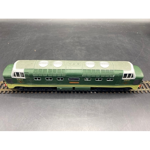 91 - Hornby Dublo 2234 Class 55 Deltic D9012 'Crepello' in BR Green - Tested Runner
(800g)