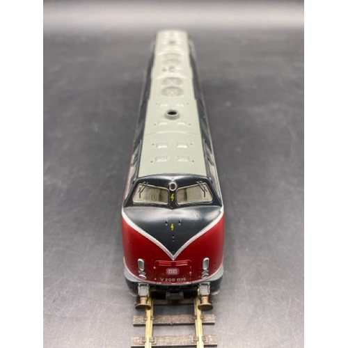 130 - Roco 43522 Class V200 035 of the DB -  Tested Runner
(800g)