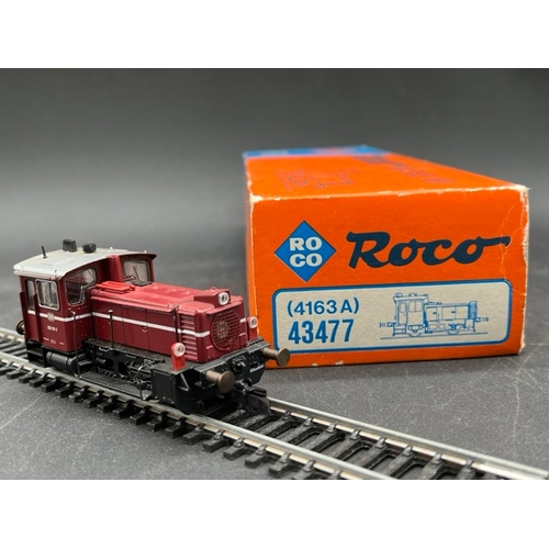 137 - Three HO Roco boxed Diesel/Electric locomotives of the DB each Tested Runner
(1100g)
Roco 43477 Clas... 