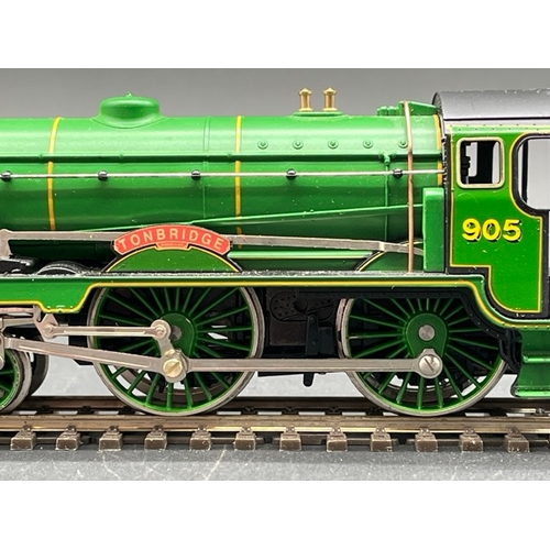 197 - Hornby R648 SR 4-4-0 Tonbridge Schools Royal Doulton 50th Anniversary collection - Tested Runner
(11... 