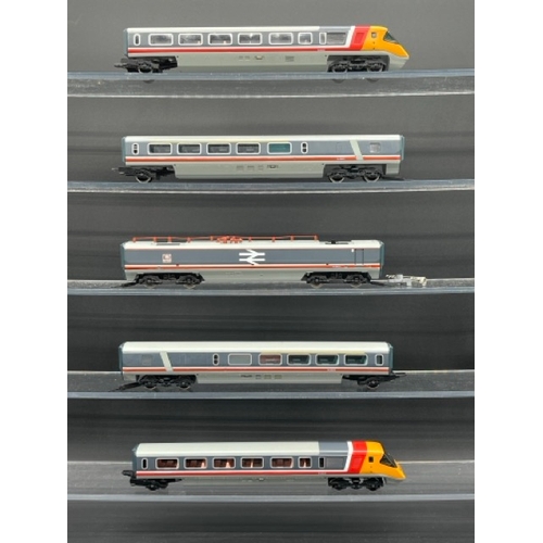 198 - Hornby R794 Class 370 APT-P Advanced Passenger Train Pack - Tested Runner
(1100g)
'City of Derby'
No... 