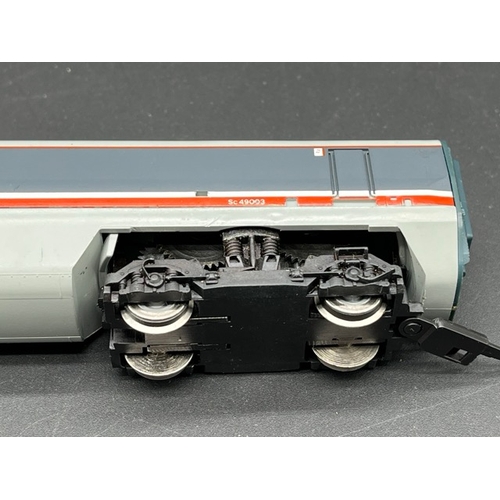 198 - Hornby R794 Class 370 APT-P Advanced Passenger Train Pack - Tested Runner
(1100g)
'City of Derby'
No... 