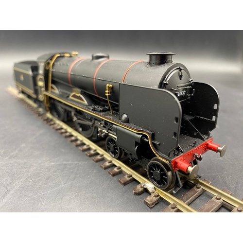 344 - Hornby R3194 Class V Schools 4-4-0 30937 'Epsom' in BR Black with early emblem - Tested Runner
(600g... 