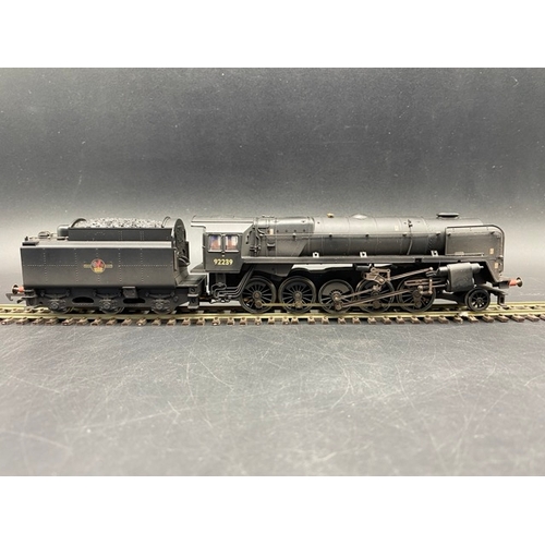 345 - Hornby R2248 Class 9F 2-10-0 92239 in BR black with late crest (weathered) -  Tested Runner (with is... 