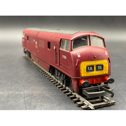 350 - 3 Maroon livery Lima Diesel Locomotives - 2 Tested Runners
(1400g)
Lima L205128 Class 42 Warship D83... 