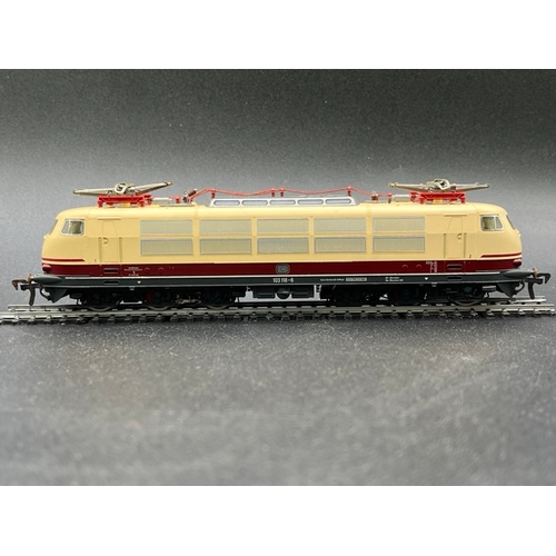 141 - Two HO gauge boxed Fleischmann Locomotives - both Tested Runners
(1100g)
Fleischmann 4336 DB Electri... 