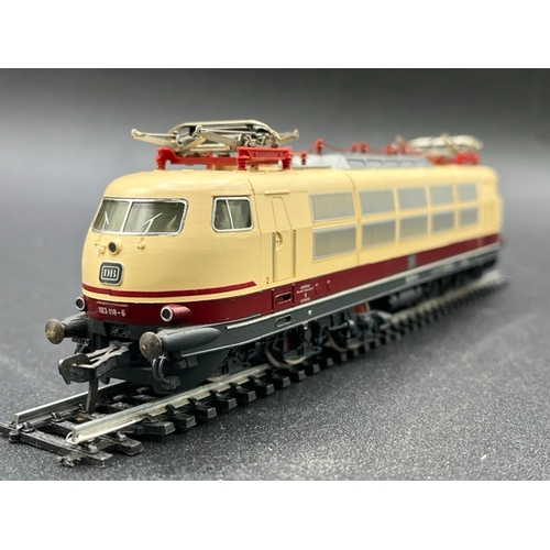 141 - Two HO gauge boxed Fleischmann Locomotives - both Tested Runners
(1100g)
Fleischmann 4336 DB Electri... 