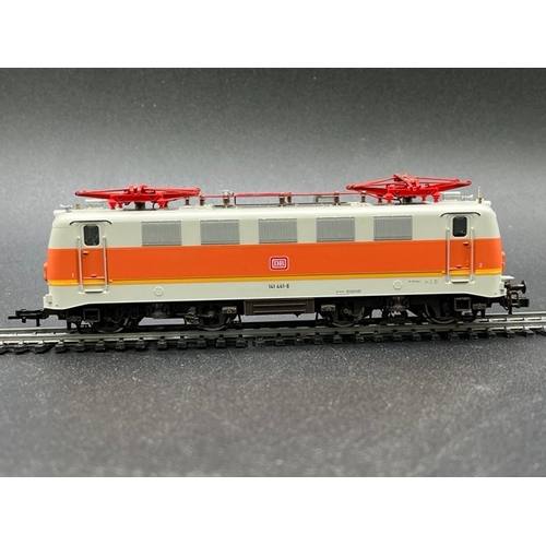 142 - Two HO gauge boxed Fleischmann Locomotives - both Tested Runners
(900g)
Fleischmann 4329 Class BR 14... 