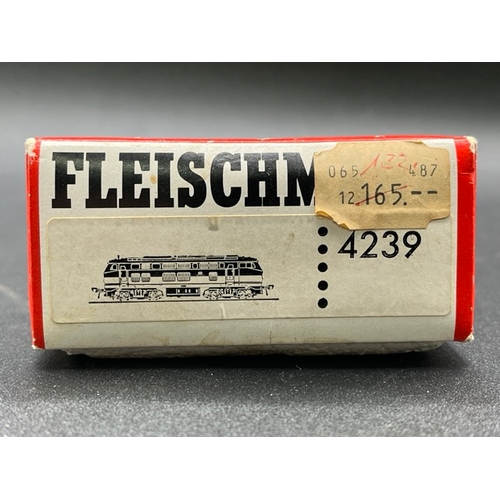 142 - Two HO gauge boxed Fleischmann Locomotives - both Tested Runners
(900g)
Fleischmann 4329 Class BR 14... 