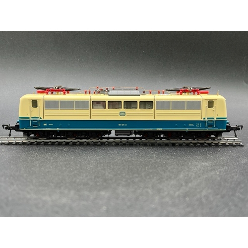 143 - Two HO gauge boxed Fleischmann Locomotives - both Tested Runners
(1000g)
Fleischmann 4381 Class BR 1... 