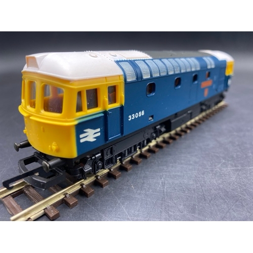 357 - Three Boxed Lima Diesel Locomotives - Tested Runners
(1300g)
Lima L205114c Class 33 33027 'Earl Moun... 