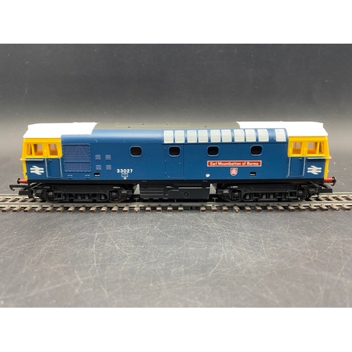 357 - Three Boxed Lima Diesel Locomotives - Tested Runners
(1300g)
Lima L205114c Class 33 33027 'Earl Moun... 