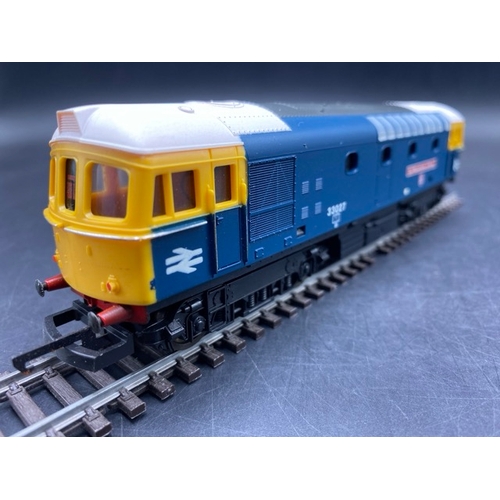 357 - Three Boxed Lima Diesel Locomotives - Tested Runners
(1300g)
Lima L205114c Class 33 33027 'Earl Moun... 