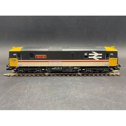 358 - 3 Boxed Lima Diesel Locomotives - Tested Runners
(1300g)
Lima L204847 Class 73 73212 'Airtour Suisse... 