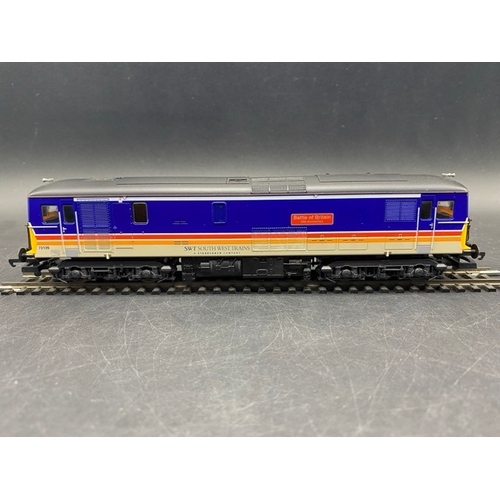 359 - 3 Boxed Lima Diesel/Electric locomotives - Tested Runners
(1300g)
Lima L205230a Class 37 37501 