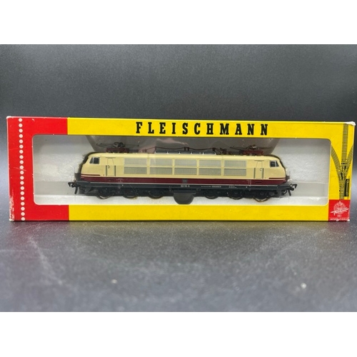 148 - Two HO gauge boxed Fleischmann Locomotives - both Tested Runners
(1100g)
Fleischmann 4375 Class BR 1... 