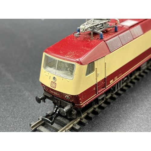 148 - Two HO gauge boxed Fleischmann Locomotives - both Tested Runners
(1100g)
Fleischmann 4375 Class BR 1... 