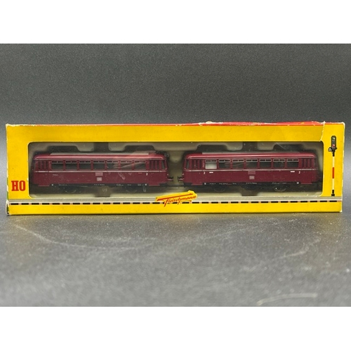 150 - Two HO gauge boxed Fleischmann 2 Car Rail-bus - One Tested Runner
(750g)
Fleischmann 1370-2 Class VT... 