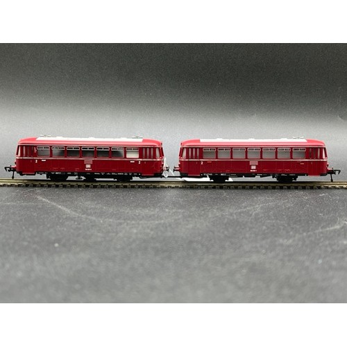 150 - Two HO gauge boxed Fleischmann 2 Car Rail-bus - One Tested Runner
(750g)
Fleischmann 1370-2 Class VT... 